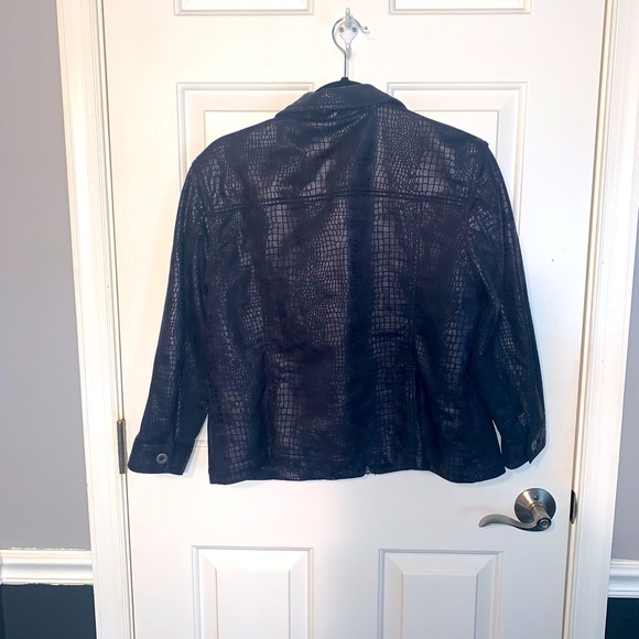 Jacket - Picture 2 of 4